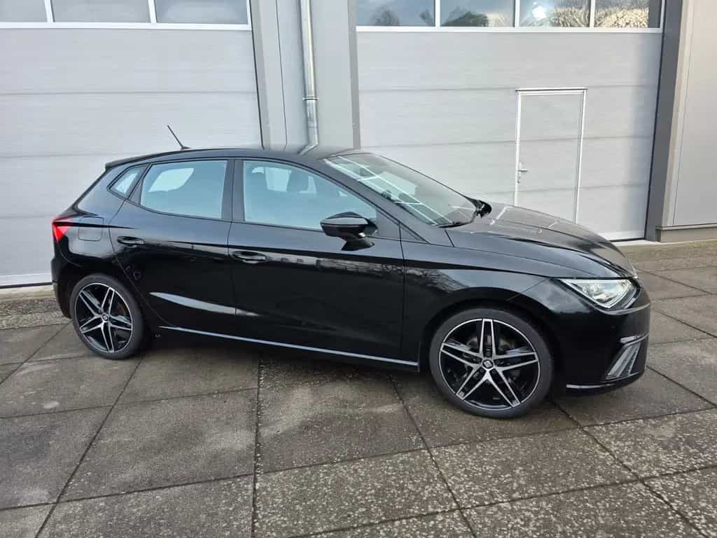 Seat Ibiza FR/LED/Navi/18 Zoll Performance/Full Link 10/2020-photo-3
