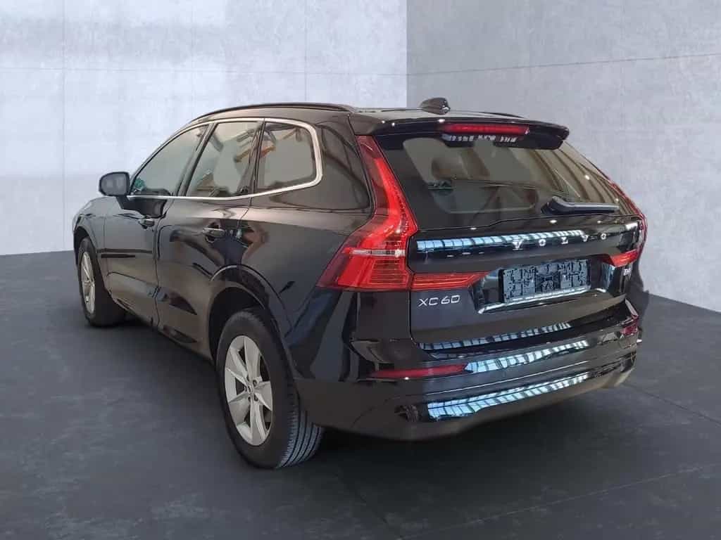 Volvo XC60 XC 60 Momentum Pro 2WD 10/2021-photo-4