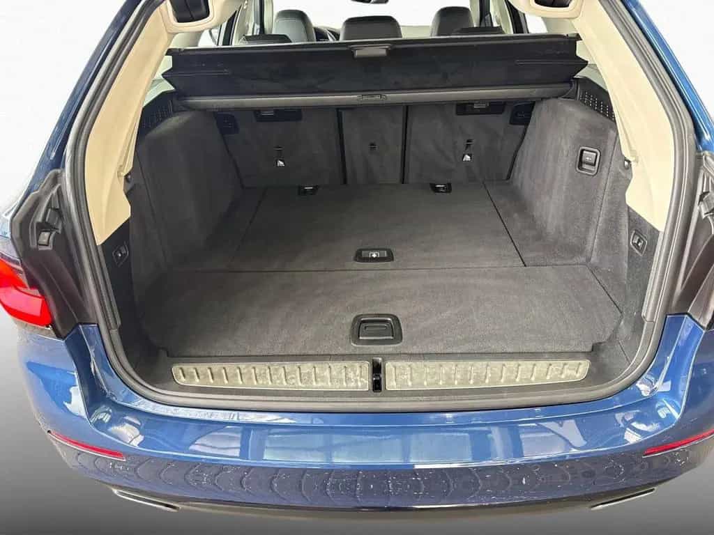 BMW 5 Series 520d xDrive Touring Aut. Laser,HuD,PA,St+Go,DA 11/2021-photo-11