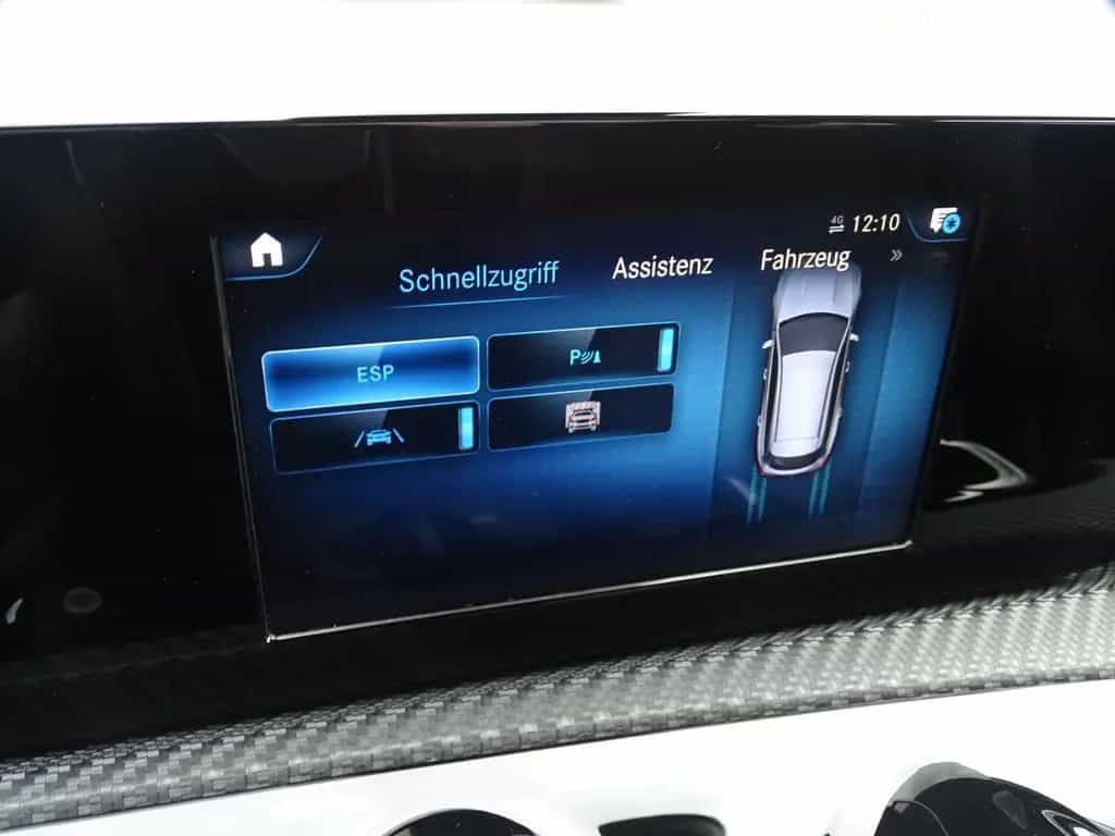 Mercedes-Benz CLA 180 Shooting Brake NAVI*LED*SHZG*PANO*PDC* 10/2020-photo-16