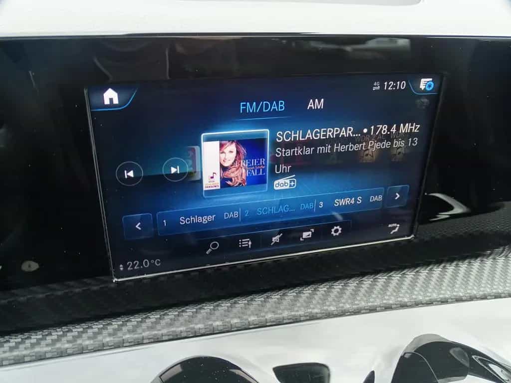 Mercedes-Benz CLA 180 Shooting Brake NAVI*LED*SHZG*PANO*PDC* 10/2020-photo-17