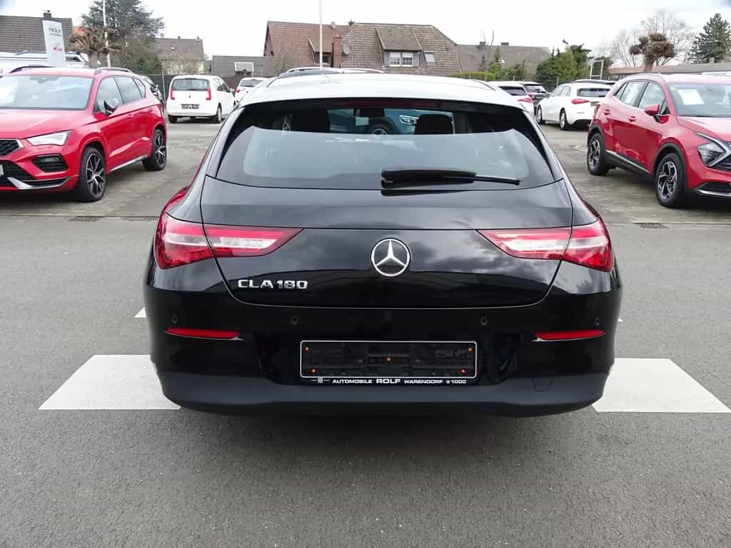 Mercedes-Benz CLA 180 Shooting Brake NAVI*LED*SHZG*PANO*PDC* 10/2020-photo-5