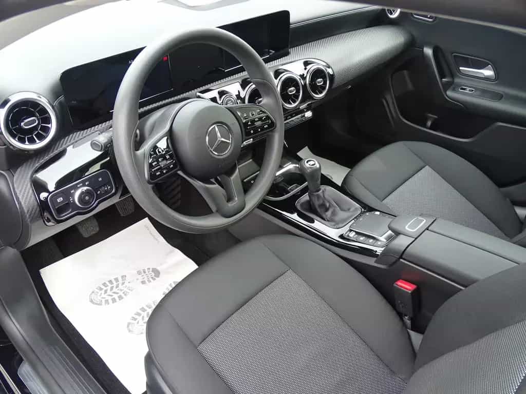 Mercedes-Benz CLA 180 Shooting Brake NAVI*LED*SHZG*PANO*PDC* 10/2020-photo-8