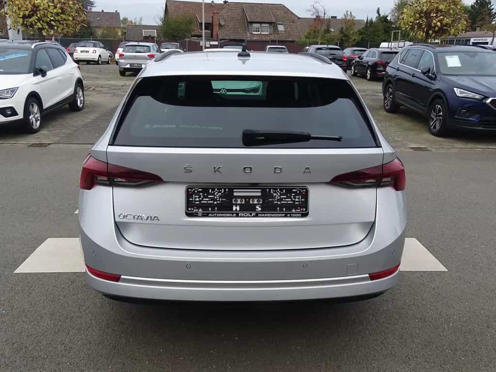 Skoda Octavia 1.0 Active*LED*SMART LINK*DAB*SHZG*RFK* 04/2021-photo-5