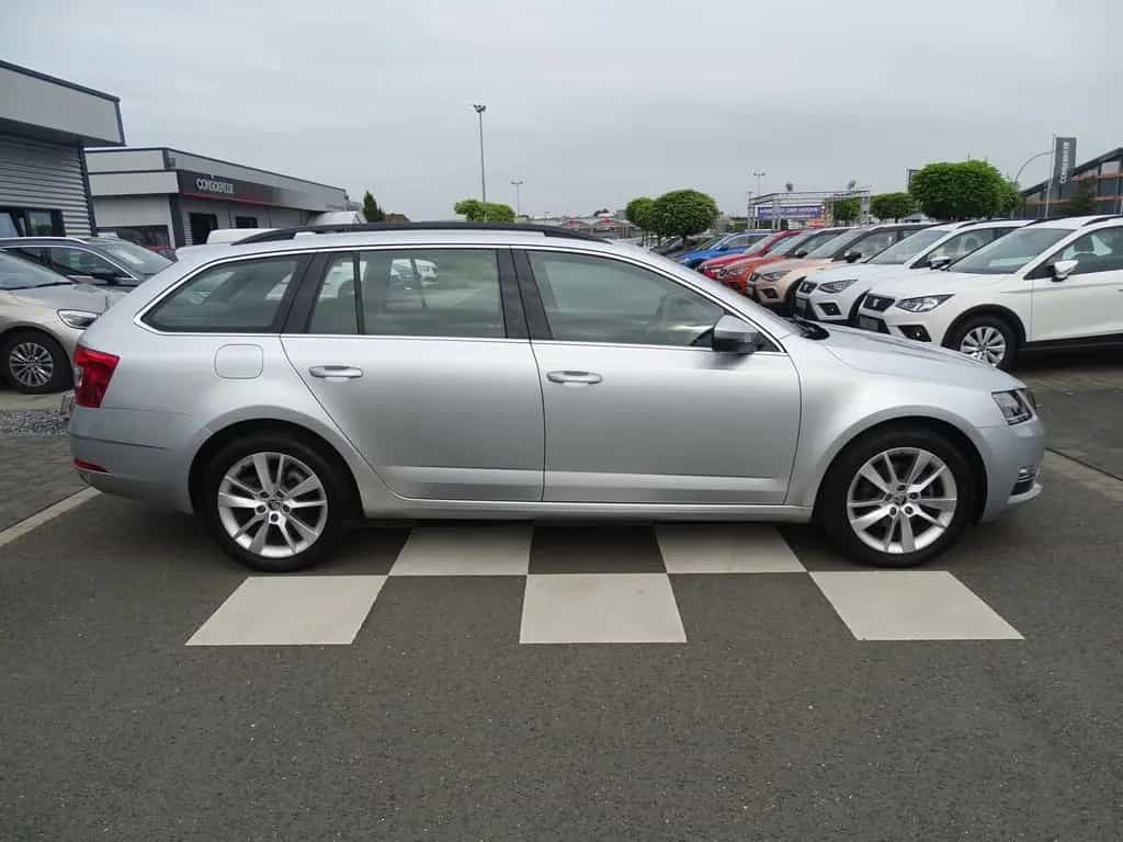 Skoda Octavia 1.0 Style*DSG*LED*SHZG*TEMPO* SMART LINK 07/2019-photo-4