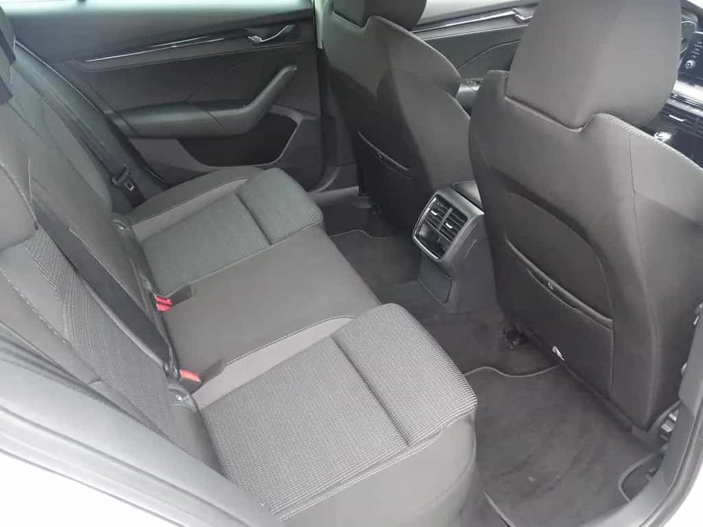 Skoda Octavia 1.5 Ambition*LED*DAB*PDC*SMART LINK*RFK* 05/2021-photo-22