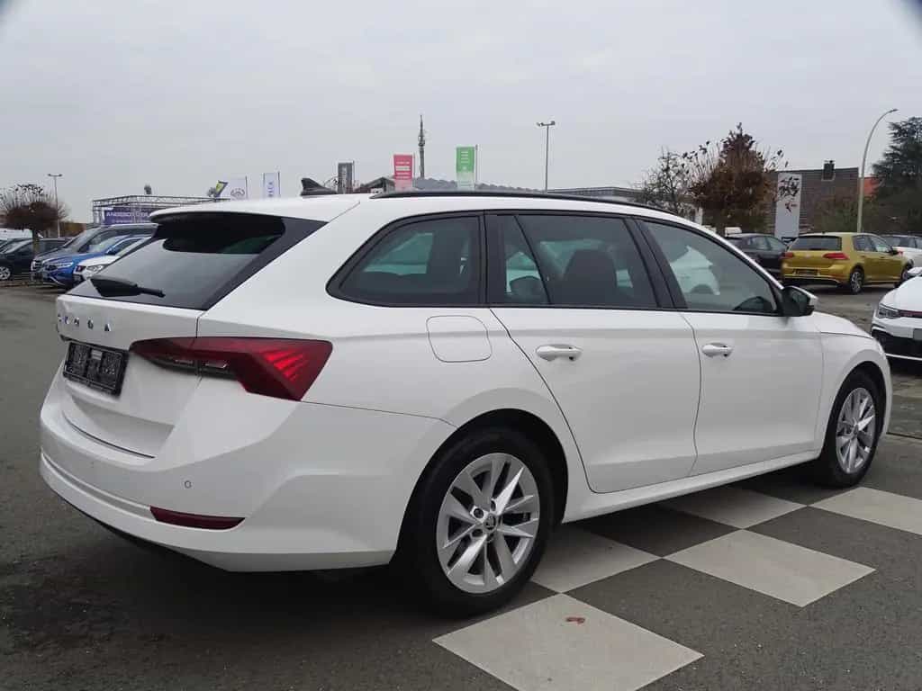 Skoda Octavia 1.5 Ambition*LED*DAB*PDC*SMART LINK*RFK* 05/2021-photo-4