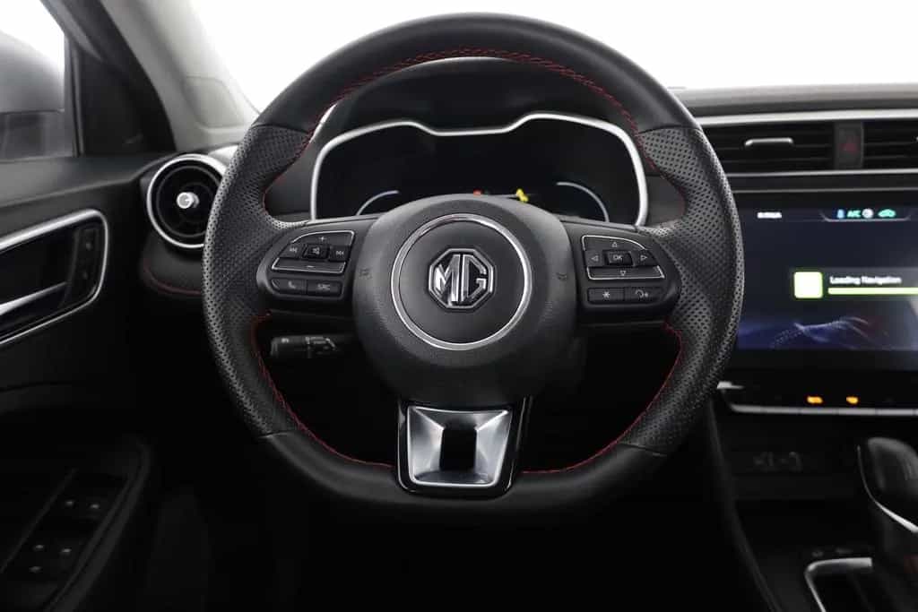 MG ZS 1.0 T-GDI Luxury Aut. LED Navi 360° Sitzheizu 05/2024-photo-13