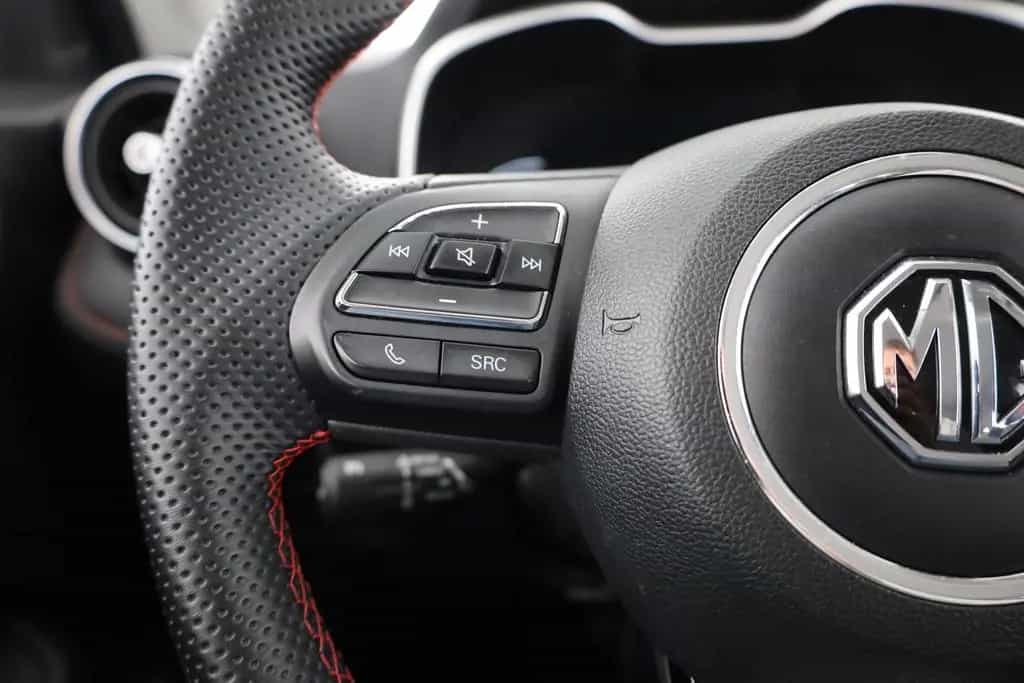 MG ZS 1.0 T-GDI Luxury Aut. LED Navi 360° Sitzheizu 05/2024-photo-14