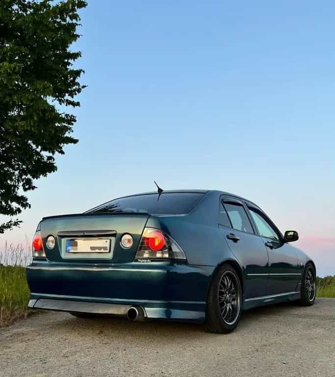 Lexus IS 200 Sport Kompressor TTE 01/2000-photo-1