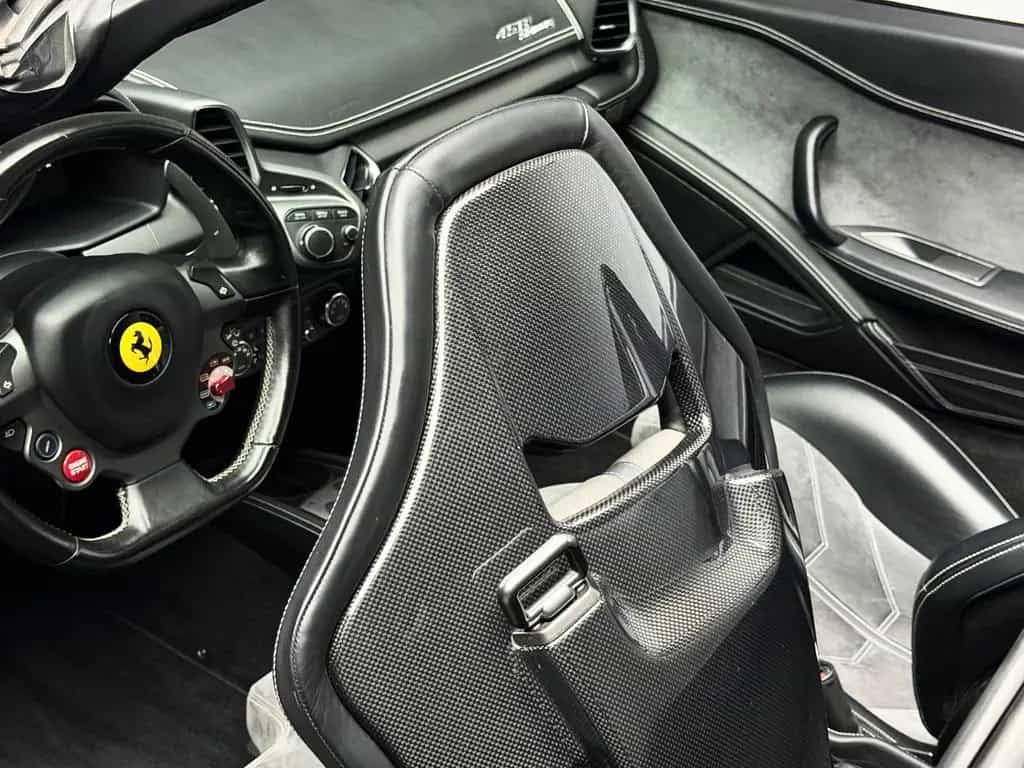 Ferrari 458 Italia Spider DE 2.HAND RACING SEATS ALCANTA 07/2012-photo-11