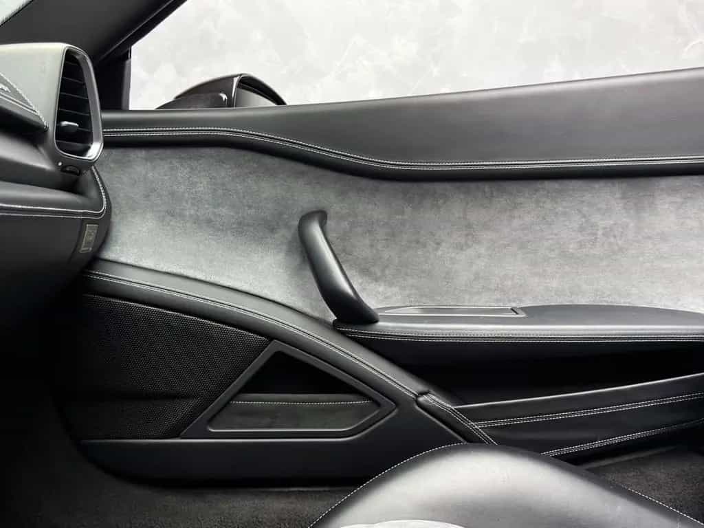 Ferrari 458 Italia Spider DE 2.HAND RACING SEATS ALCANTA 07/2012-photo-19