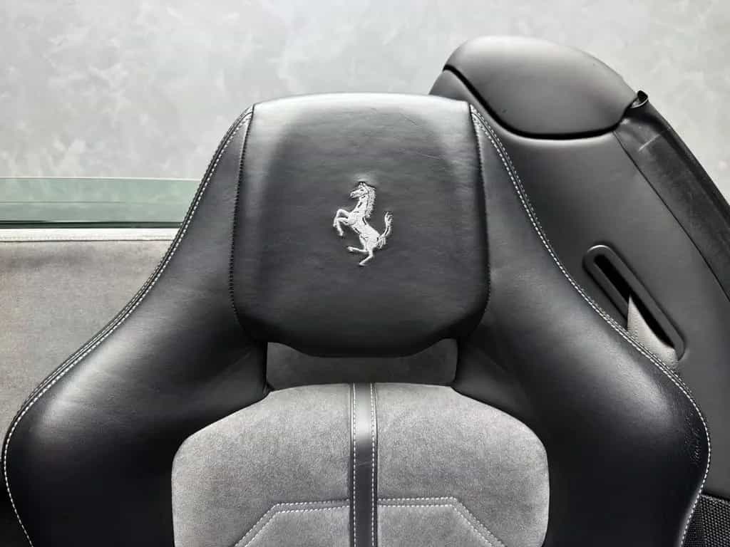 Ferrari 458 Italia Spider DE 2.HAND RACING SEATS ALCANTA 07/2012-photo-30