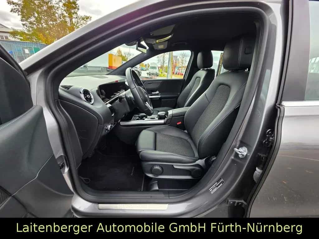 Mercedes-Benz B 220 4Matic*ACC*LED*MBUX*NAVI*LEDER*KAMERA*AHK 06/2019-photo-14