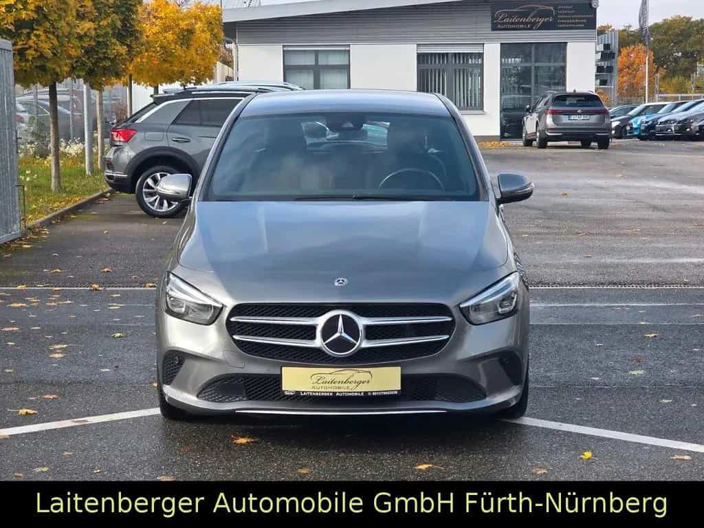 Mercedes-Benz B 220 4Matic*ACC*LED*MBUX*NAVI*LEDER*KAMERA*AHK 06/2019-photo-18