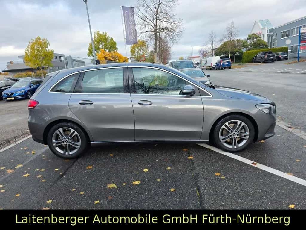 Mercedes-Benz B 220 4Matic*ACC*LED*MBUX*NAVI*LEDER*KAMERA*AHK 06/2019-photo-20