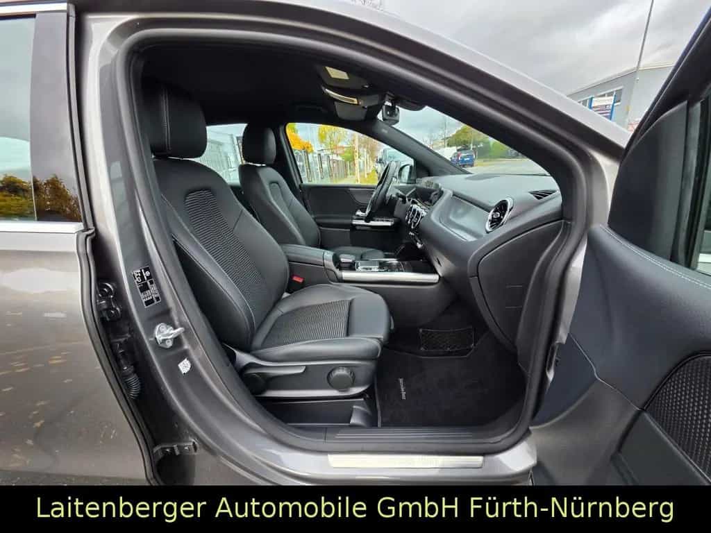 Mercedes-Benz B 220 4Matic*ACC*LED*MBUX*NAVI*LEDER*KAMERA*AHK 06/2019-photo-27