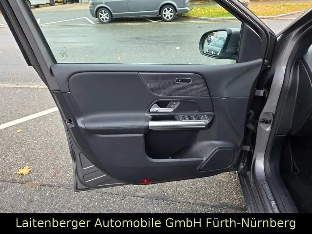 Mercedes-Benz B 220 4Matic*ACC*LED*MBUX*NAVI*LEDER*KAMERA*AHK 06/2019-photo-30