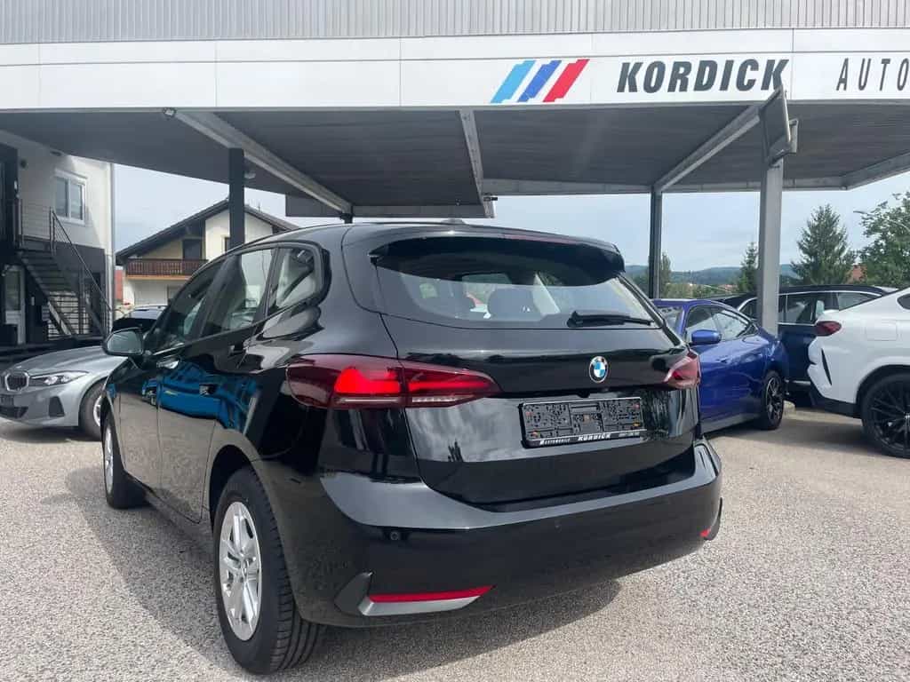 BMW 218 Active Tourer 218iA ACTIVE TOURER U06/LC+/LED/PANO/SHZ+LHZ 03/2023-photo-3
