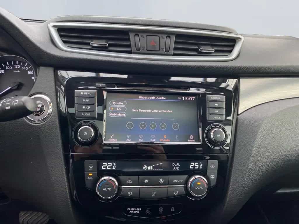 Nissan Qashqai 1.3 DIG-T DCT N-MOTION *LED*Pano*360°*SH 04/2019-photo-12