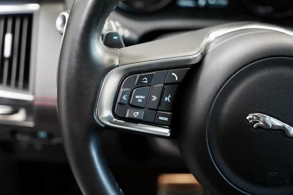 Jaguar E-Pace AWD Aut.*2.HD *ACC *Memory *Pano *H-UP 06/2018-photo-26