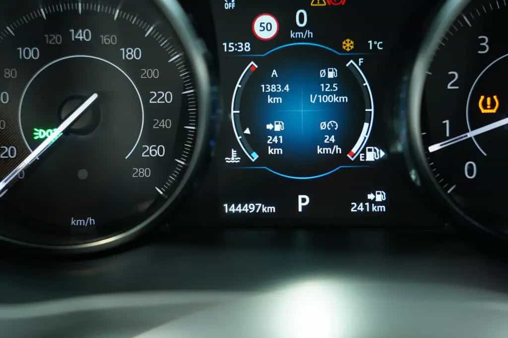 Jaguar E-Pace AWD Aut.*2.HD *ACC *Memory *Pano *H-UP 06/2018-photo-39