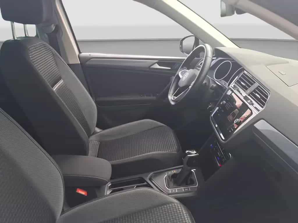Volkswagen Tiguan 1.5 TSI 150 PS DSG ACC NAVI LED 01/2022-photo-13