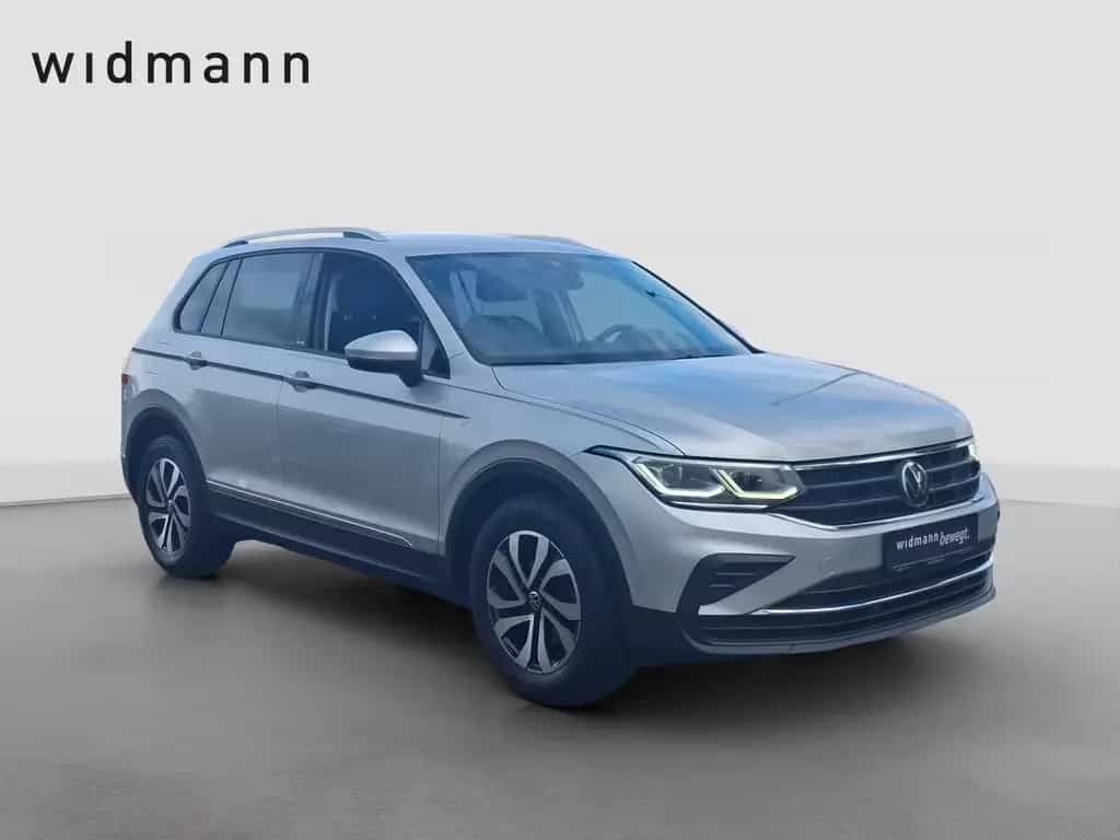 Volkswagen Tiguan 1.5 TSI 150 PS DSG ACC NAVI LED 01/2022-photo-7