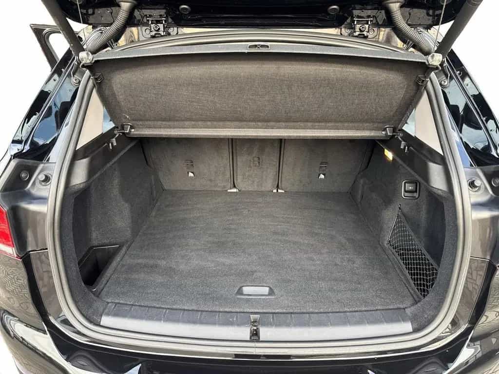 BMW X1 sDrive18i AHK RFK LORDOSE LED SHZ 12/2021-photo-14