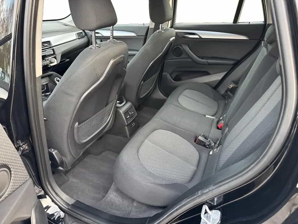 BMW X1 sDrive18i AHK RFK LORDOSE LED SHZ 12/2021-photo-15