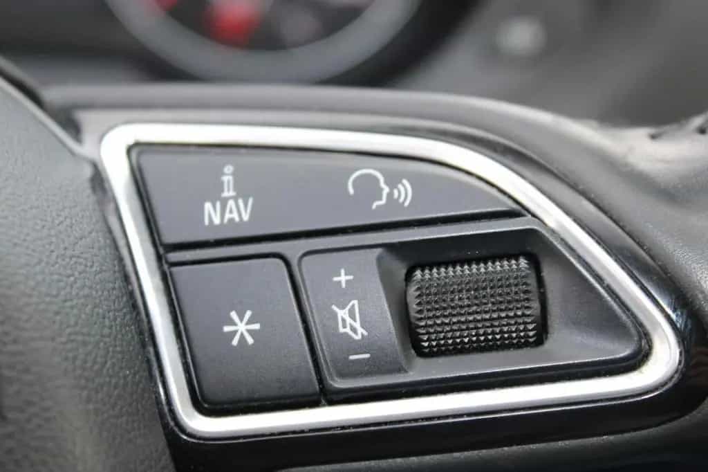 Audi Q3 sport *KLIMAAUTOM.+XENON+NAVI+PDC+SITZHEIZ.* 01/2018-photo-17