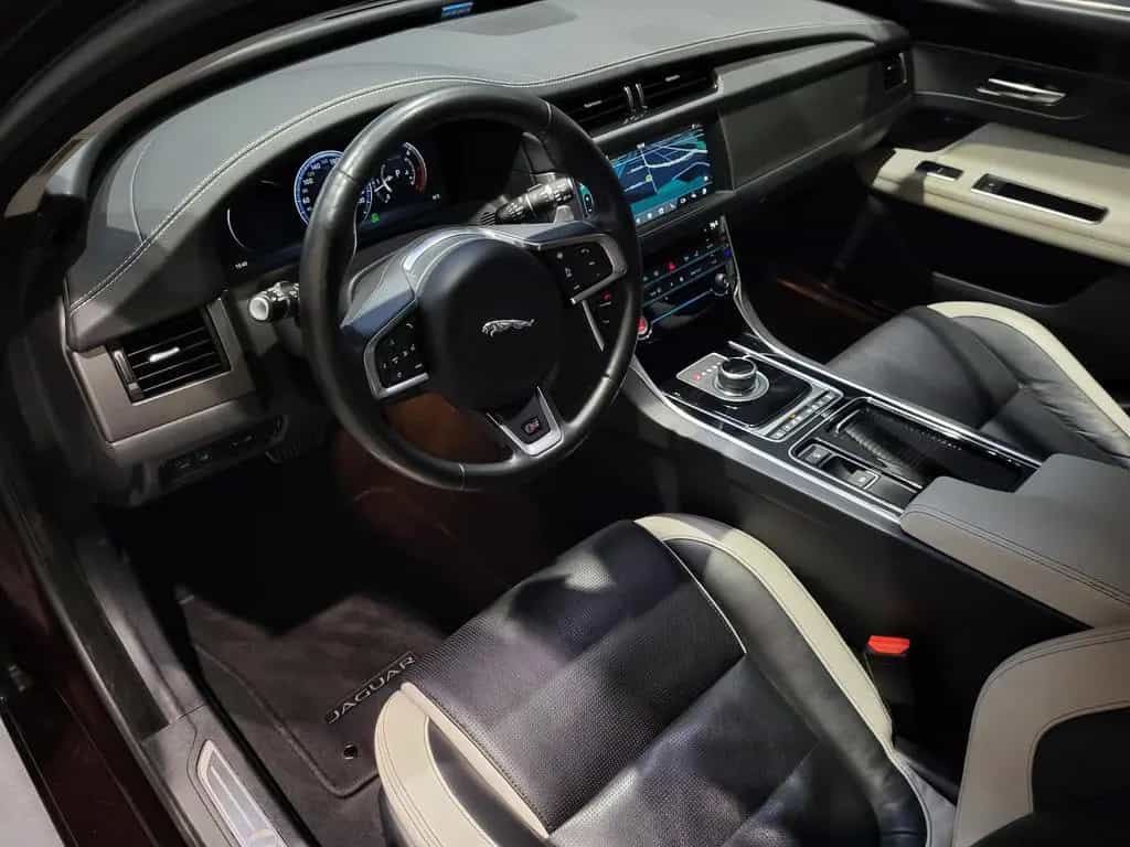 Jaguar XF 30D S *TOP Ausstattung* 03/2018-photo-4
