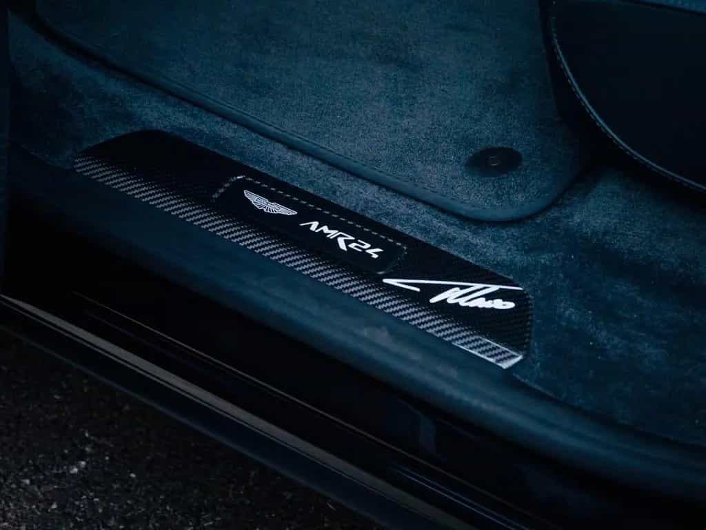 Aston Martin DBX 4.0 V8 DBX707 05/2025-photo-2
