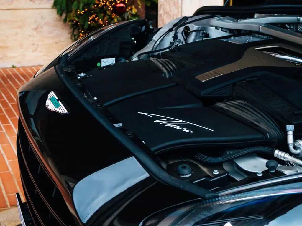 Aston Martin DBX 4.0 V8 DBX707 05/2025-photo-4