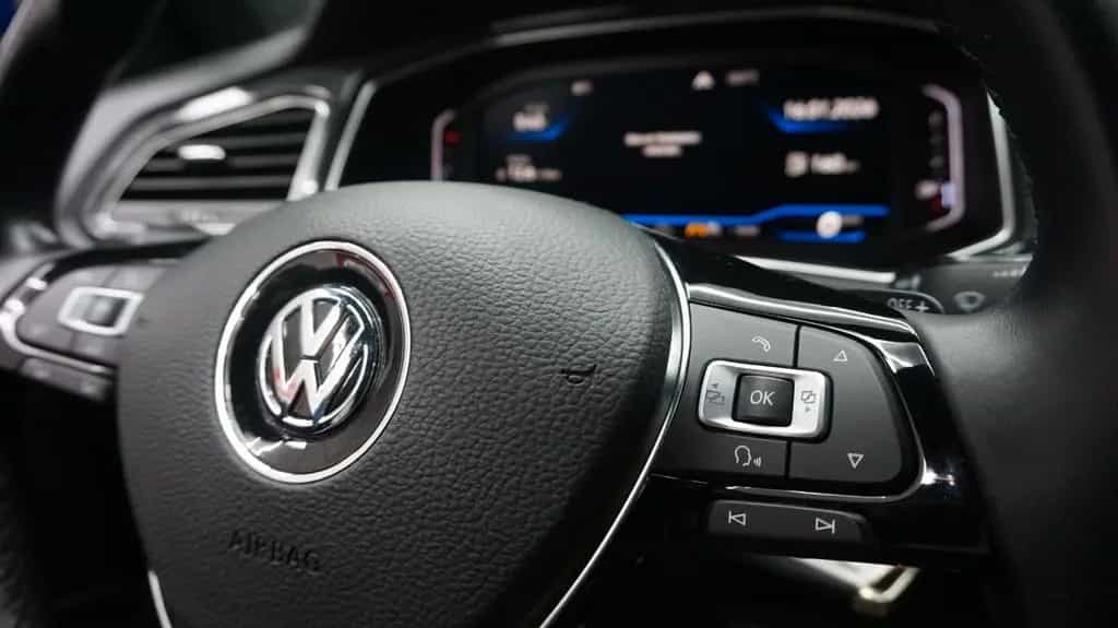 Volkswagen T-Roc Sport 4Motion *Autom.*Navi*Kamera* 04/2018-photo-13