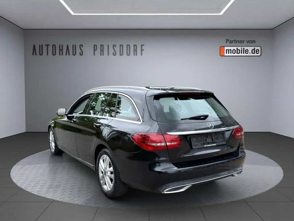 Mercedes-Benz C 180 T Modell /Leder/LED/Kamera/Pano/ 09/2018-photo-6
