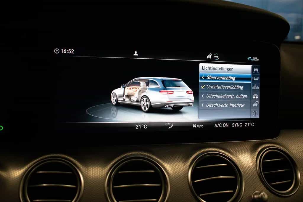 Mercedes-Benz E-Class 200 D BREAK, APPLE CARPLAY, LEDER, SPORTSTOEL, 11/2019-photo-16