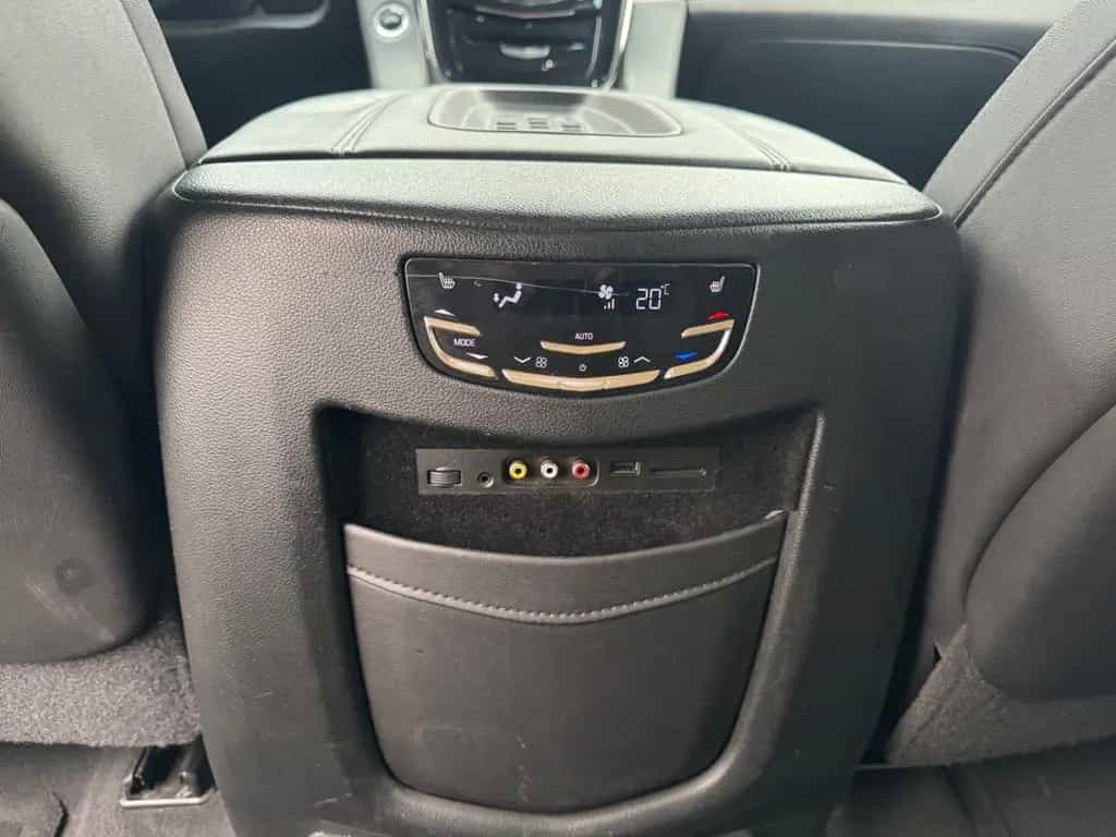 Cadillac Escalade GMT K2XL Platinum ESV*Lang*LPG 07/2017-photo-10