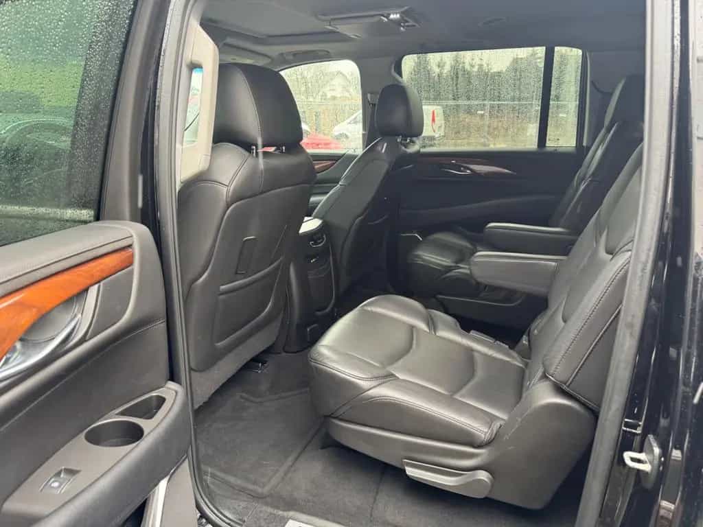 Cadillac Escalade GMT K2XL Platinum ESV*Lang*LPG 07/2017-photo-11