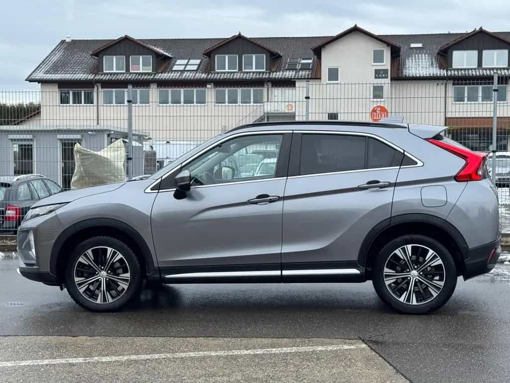 Mitsubishi Eclipse Cross 4WD *LED*360g*Spurhalte*HUD*ToTWKL 12/2019-photo-5