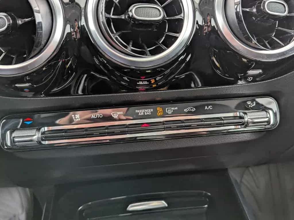 Mercedes-Benz GLA-Class 250 Progressive (EURO 6d) AHK+LED+NAVI+RFK+ 06/2020-photo-19