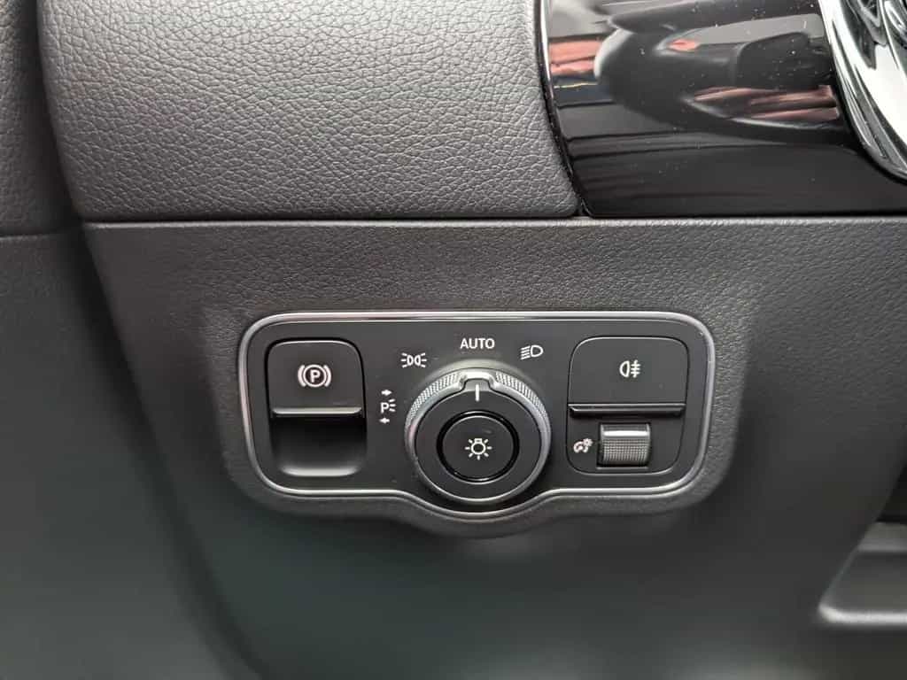 Mercedes-Benz GLA-Class 250 Progressive (EURO 6d) AHK+LED+NAVI+RFK+ 06/2020-photo-23