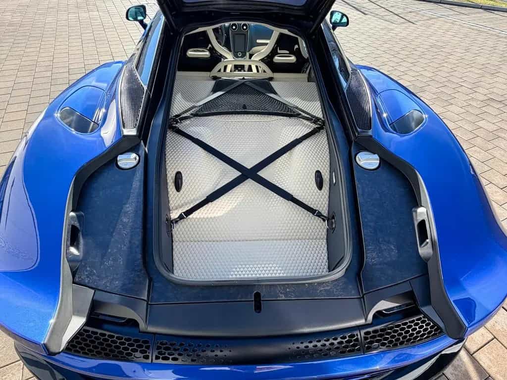 McLaren GT 03/2022-photo-13