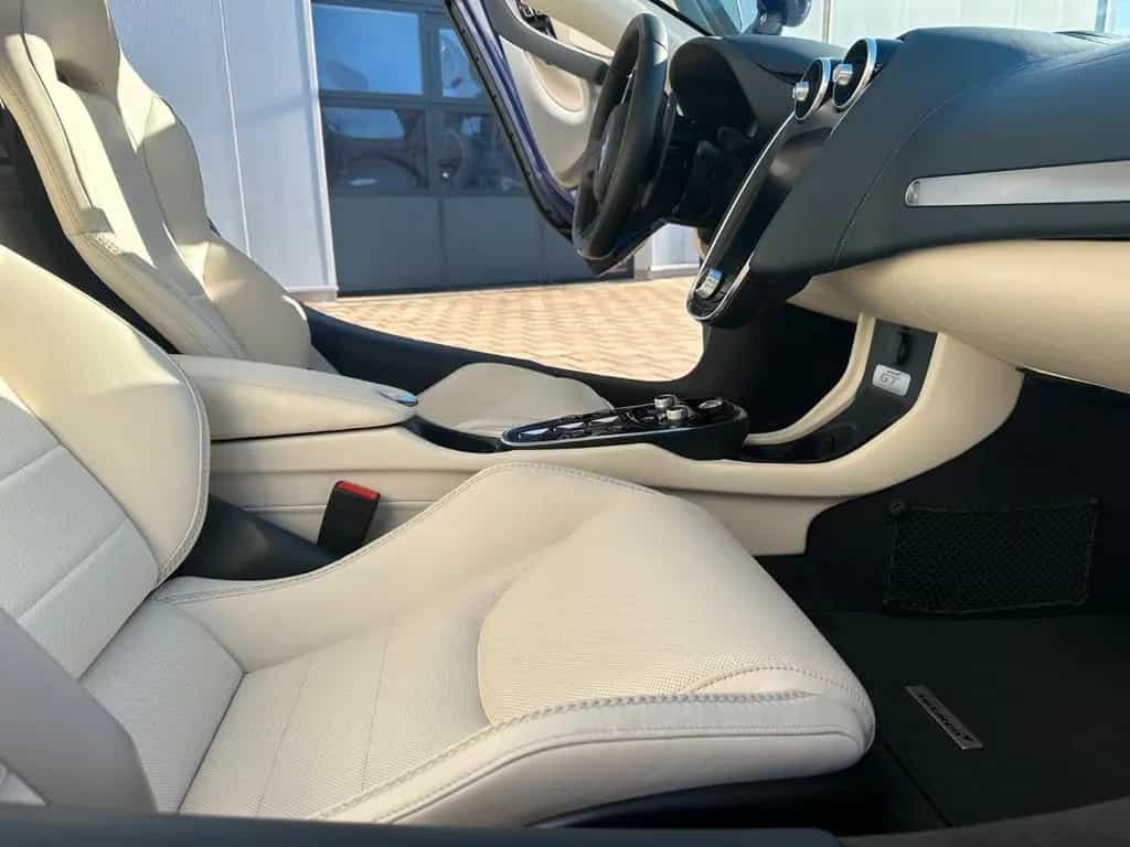 McLaren GT 03/2022-photo-22