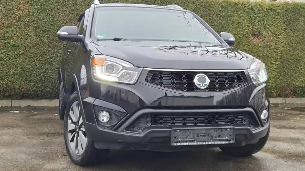 Ssangyong Korando 2.0 KAMERA/NAVI/4 x SHZ/ LEDER/ DAB/18" 07/2015-photo-0