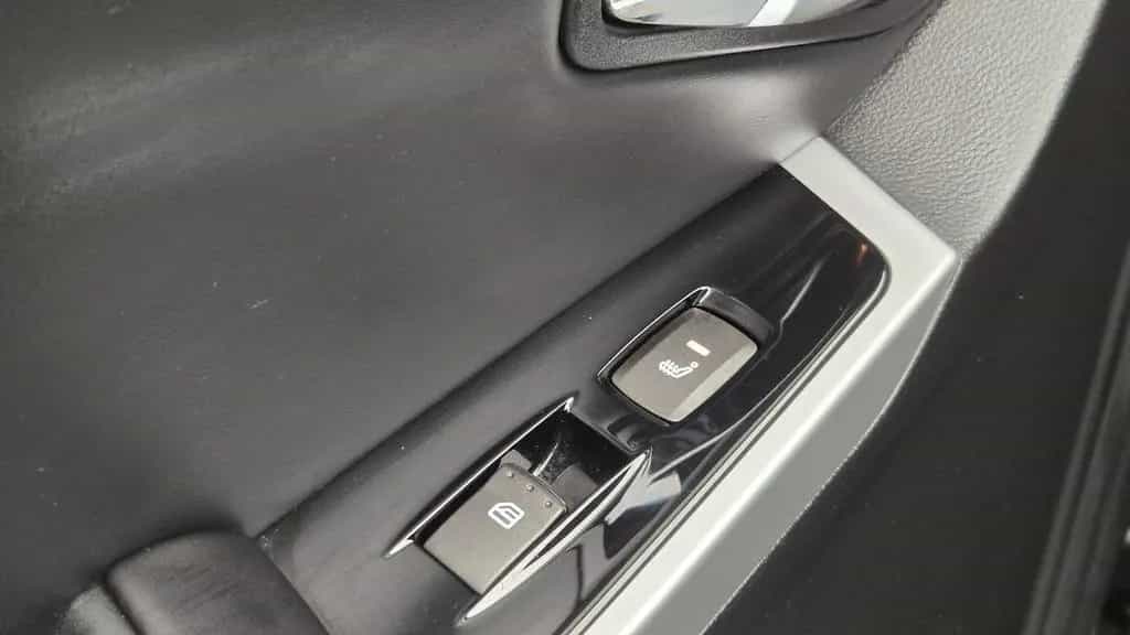 Ssangyong Korando 2.0 KAMERA/NAVI/4 x SHZ/ LEDER/ DAB/18" 07/2015-photo-19