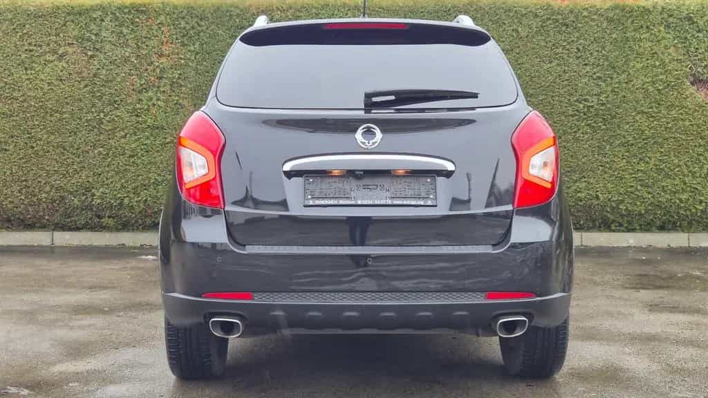 Ssangyong Korando 2.0 KAMERA/NAVI/4 x SHZ/ LEDER/ DAB/18" 07/2015-photo-4