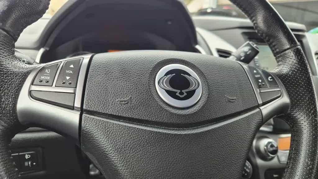 Ssangyong Korando 2.0 KAMERA/NAVI/4 x SHZ/ LEDER/ DAB/18" 07/2015-photo-9