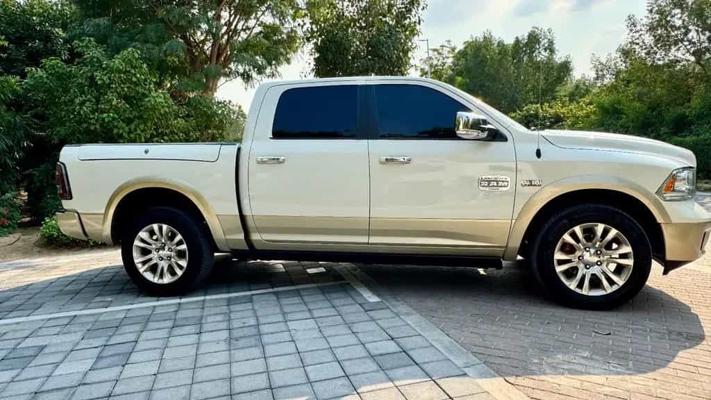 Dodge RAM 5.7*4X4*LONGHORN*RAMBOX*AHK*NAVI*CLEAN CARFAX* 12/2017-photo-10