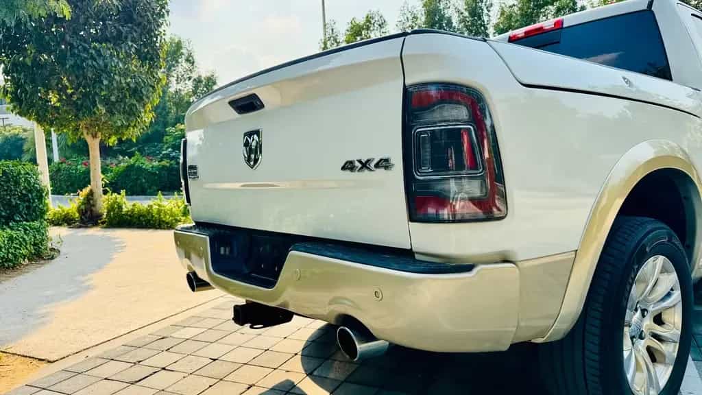Dodge RAM 5.7*4X4*LONGHORN*RAMBOX*AHK*NAVI*CLEAN CARFAX* 12/2017-photo-17
